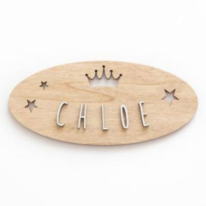 Plaques adhésives décorative en bois personnalisable, vendu par Rêves de Fil.