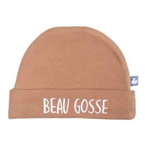 Bonnet naissance pur coton "Beau gosse" couleur camel, vendu par Rêves de fil.