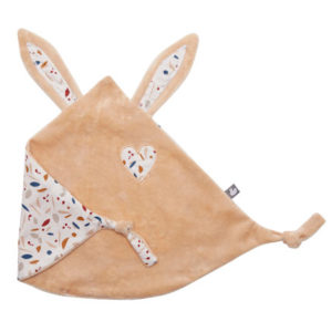 Doudou lapin petit cœur collection Portofino, vendu par Rêves de fil.