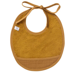 Bavoir naissance bambou et gaze de coton, couleur havane. Vendu par Rêves de Fil.