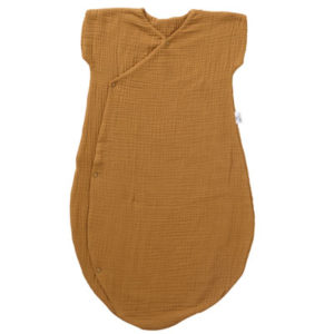Gigoteuse d'été forme kimono, collection Mix & Match, couleur havane. Vendu par Rêves de fil.