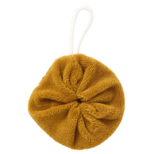 Fleur de douche enfant en éponge bambou havane vendu par rêves de fil