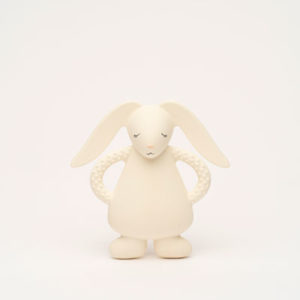 Moonie – lapin de dentition, hochet de dentition vendu par rêves de fil couleur crème