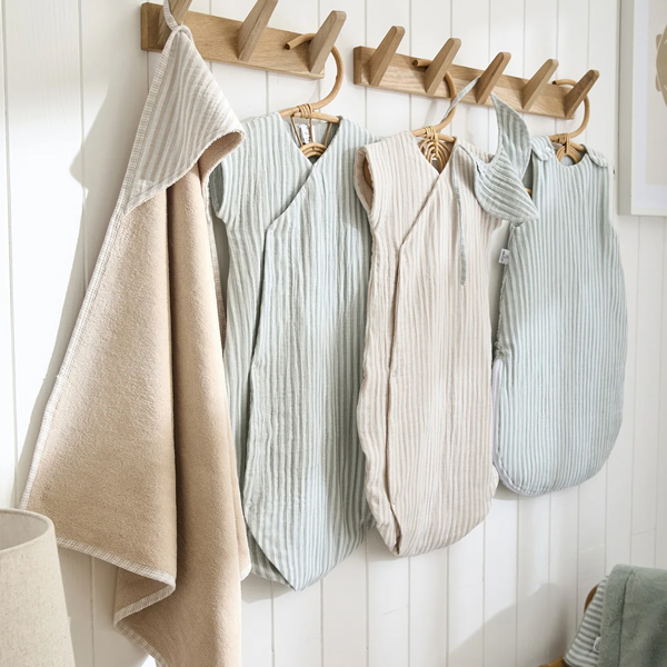 Gigoteuse d’été rayé – Soft Stripes de BBandCo vendu par rêves de fil